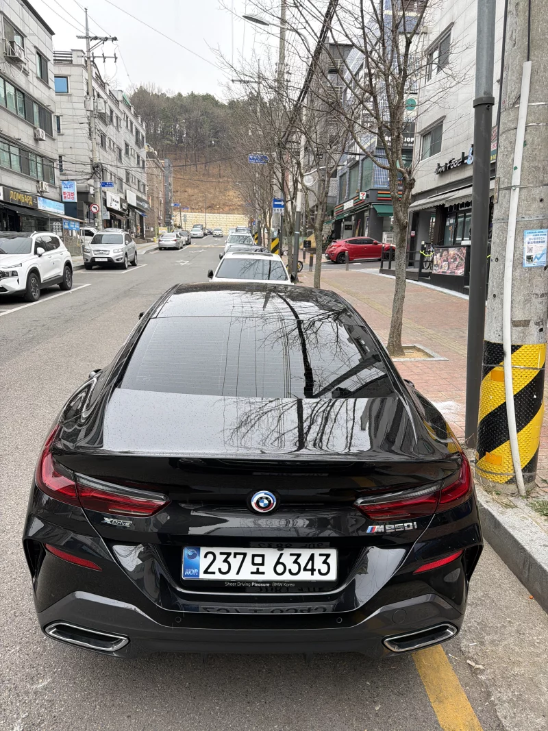 BMW 8-Series