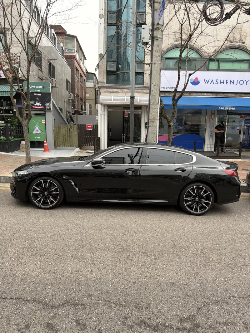 BMW 8-Series