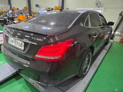 Hyundai Equus