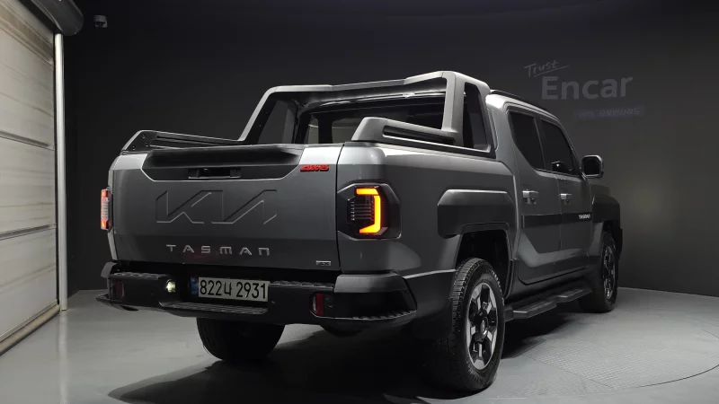 Kia Tasman