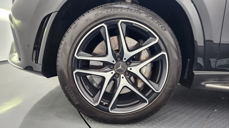 Mercedes-Benz GLE-Class