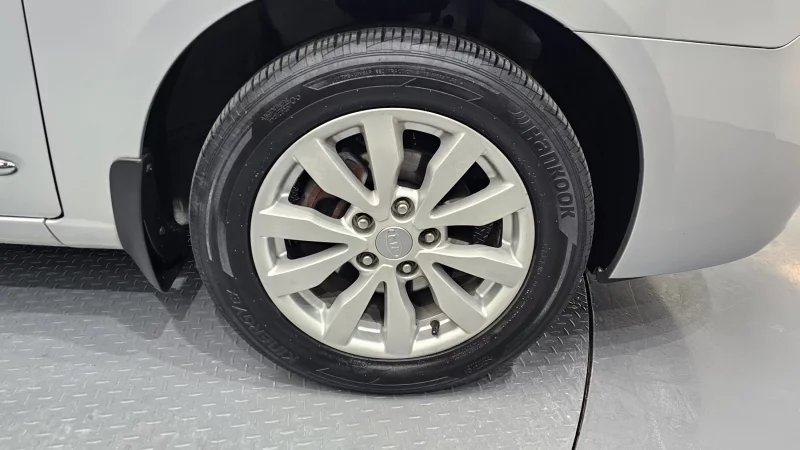 Kia Carens