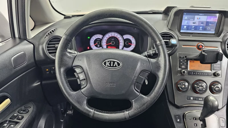 Kia Carens