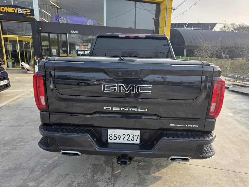 GMC SIERRA