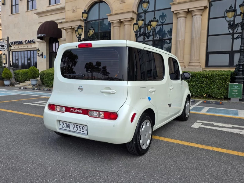 Nissan CUBE