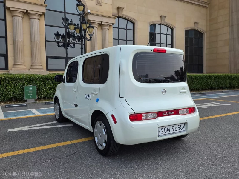 Nissan CUBE