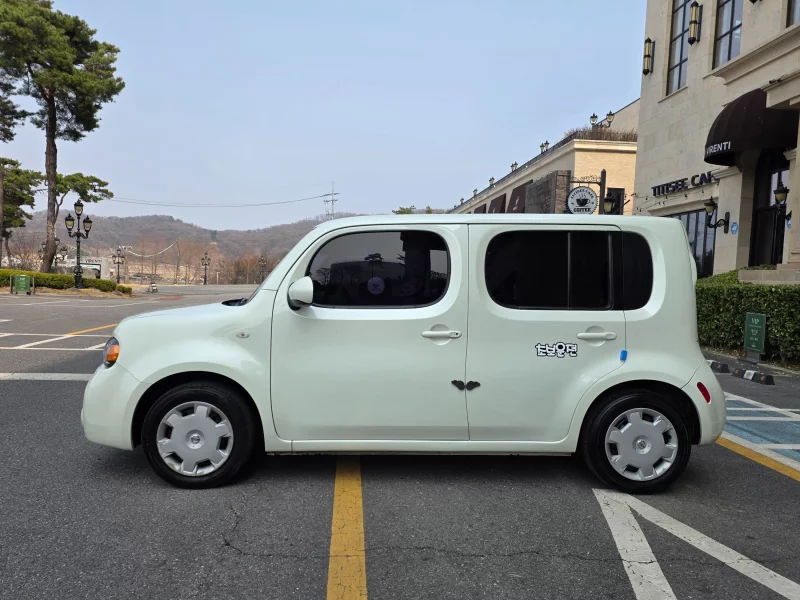 Nissan CUBE
