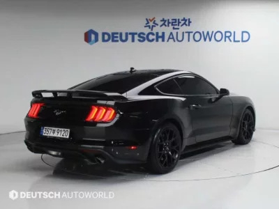 Ford MUSTANG