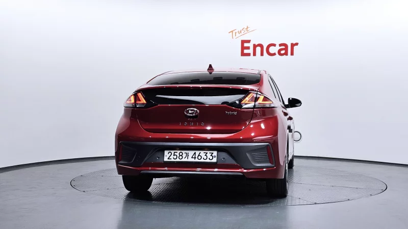 Hyundai Ioniq