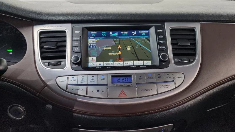 Hyundai Genesis