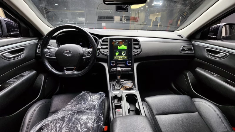 Renault SM6