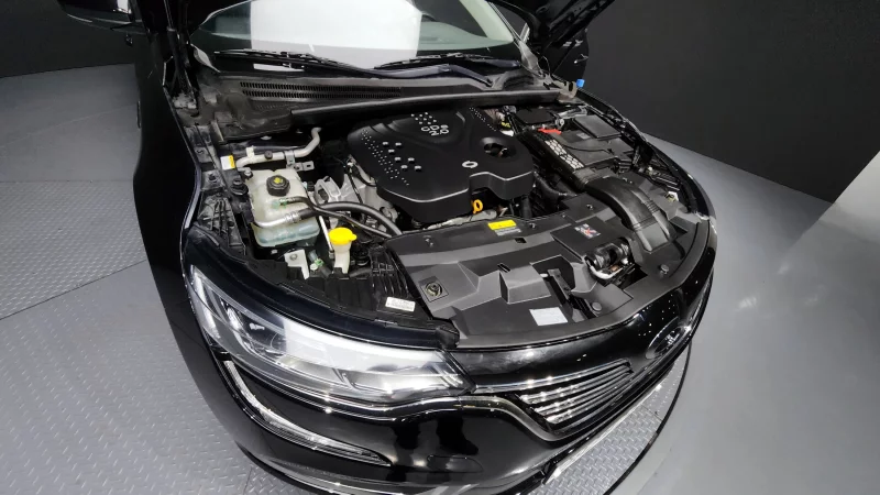 Renault SM6