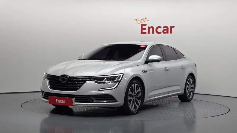 Renault SM6