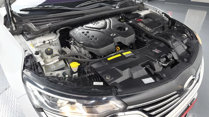 Renault SM6