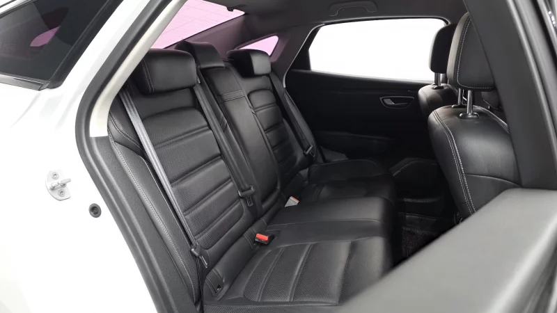 Renault SM6