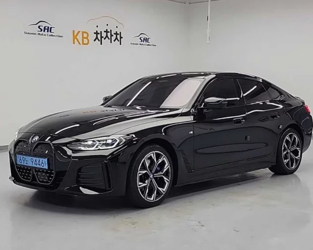 BMW i4
