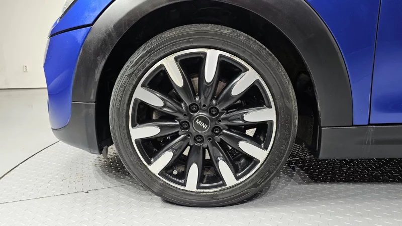 MINI Cooper Convertible