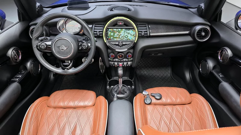 MINI Cooper Convertible