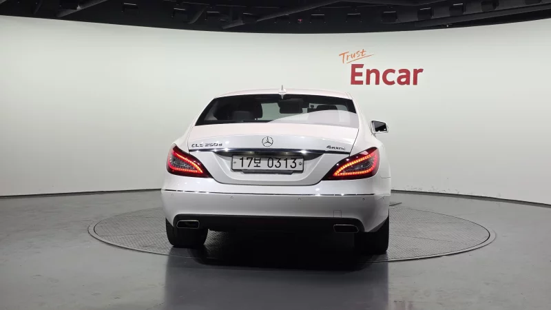 Mercedes-Benz CLS-Class