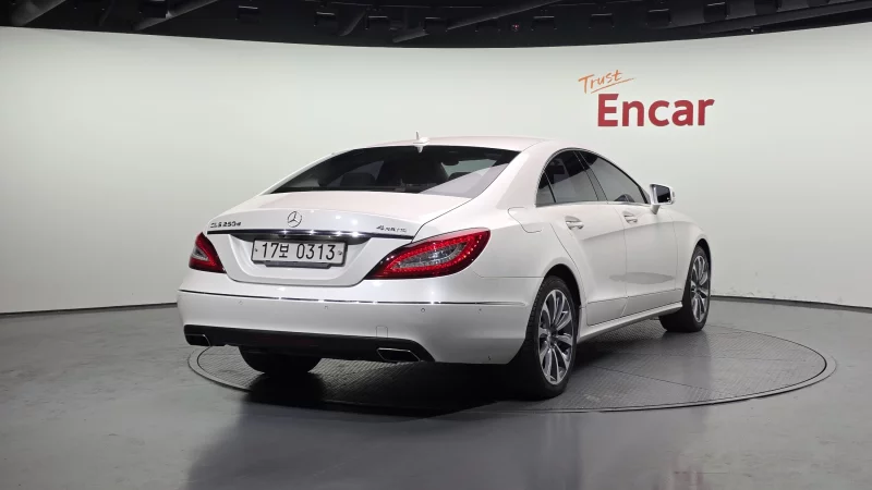 Mercedes-Benz CLS-Class