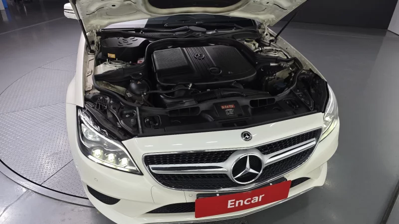 Mercedes-Benz CLS-Class