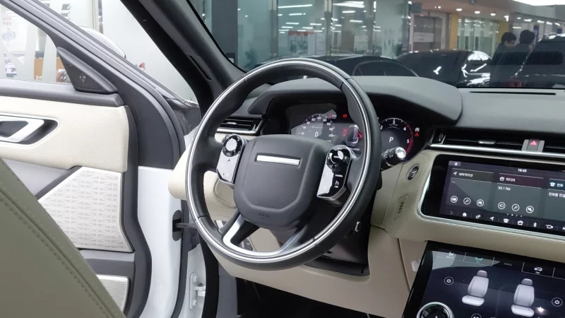 Land Rover RANGE ROVER VELAR