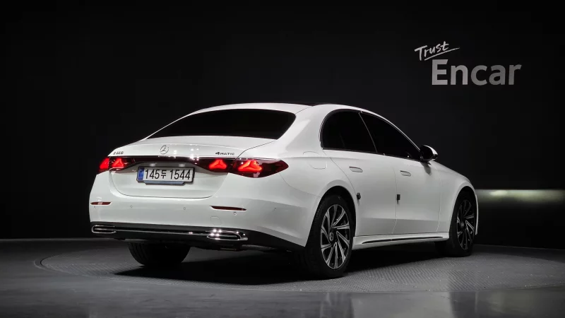 Mercedes-Benz E-Class