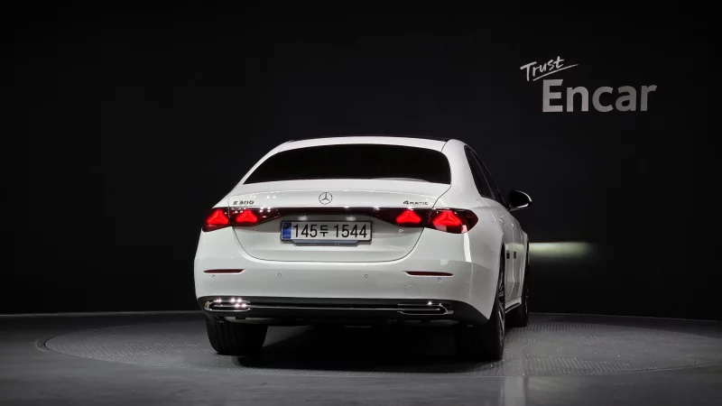 Mercedes-Benz E-Class