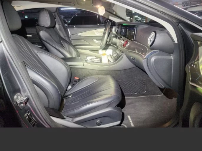 Mercedes-Benz CLS-Class