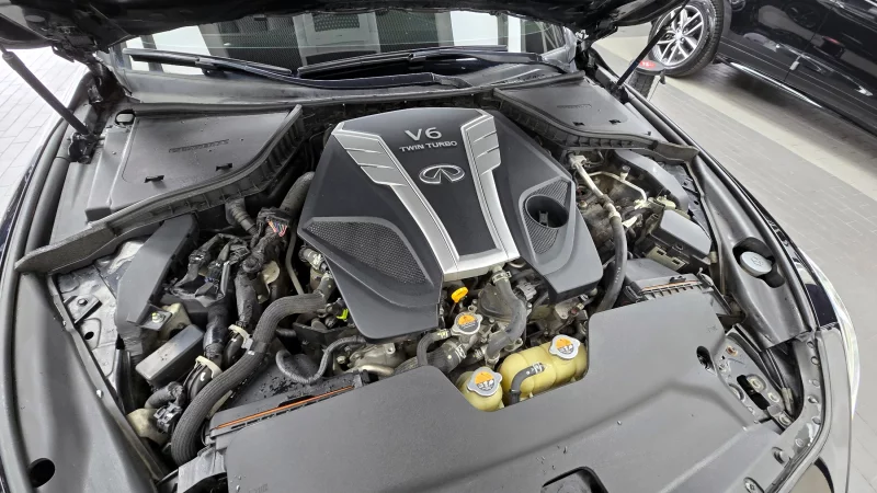 Infiniti Q60
