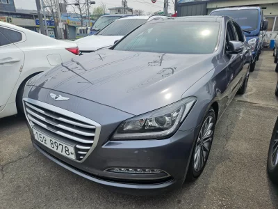 Hyundai Genesis