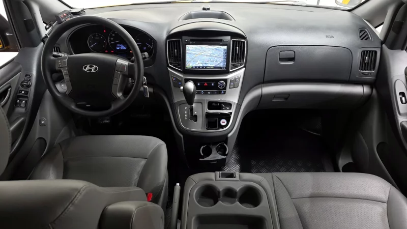 Hyundai Grand Starex