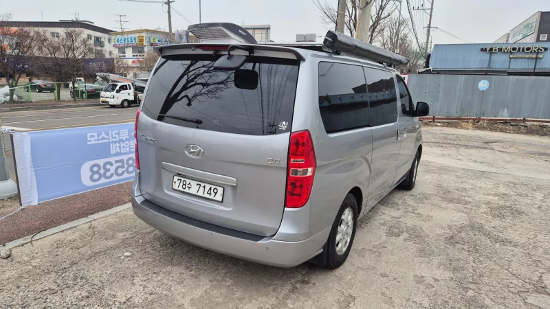 Hyundai Grand Starex