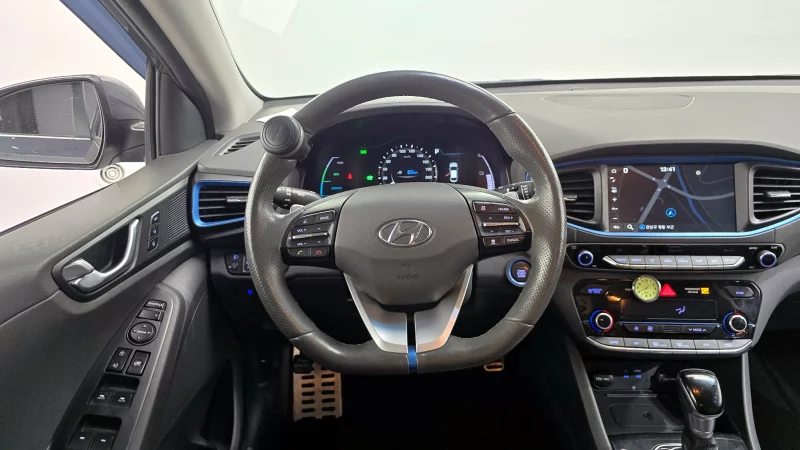Hyundai Ioniq