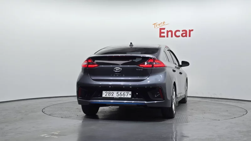 Hyundai Ioniq