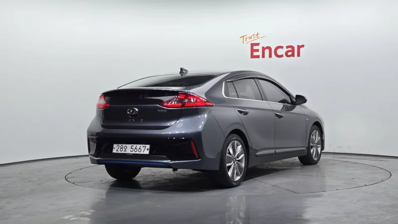 Hyundai Ioniq