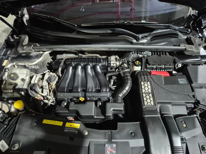 Renault SM6