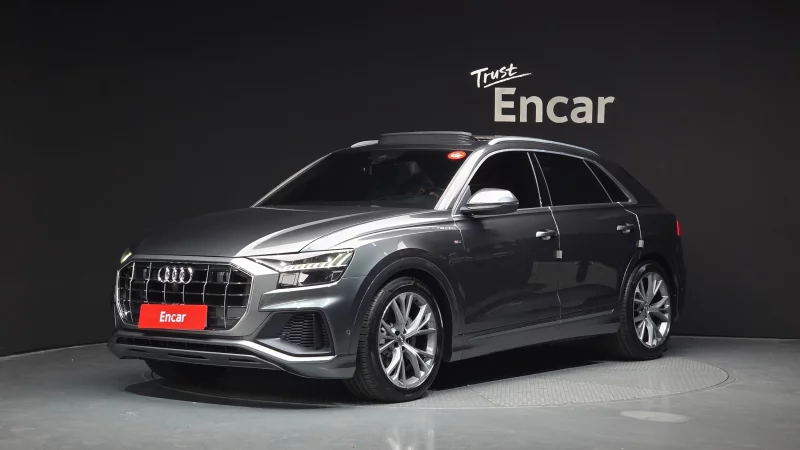 Audi Q8