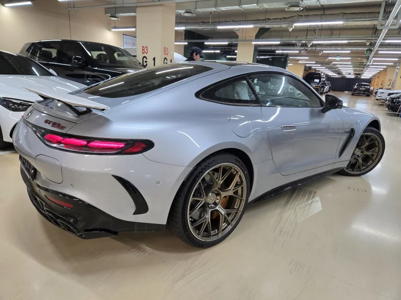 Mercedes-Benz AMG GT