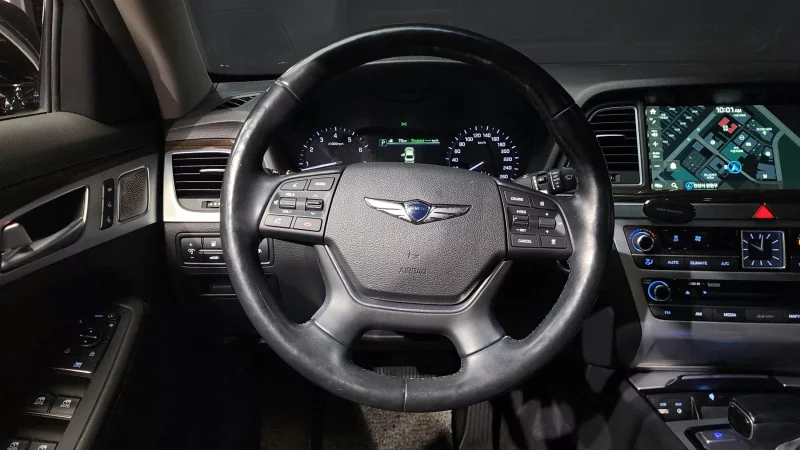 Genesis G80