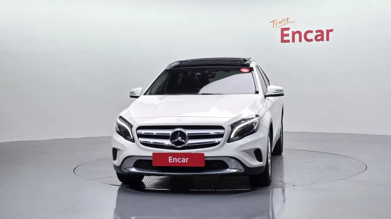 Mercedes-Benz GLA-Class
