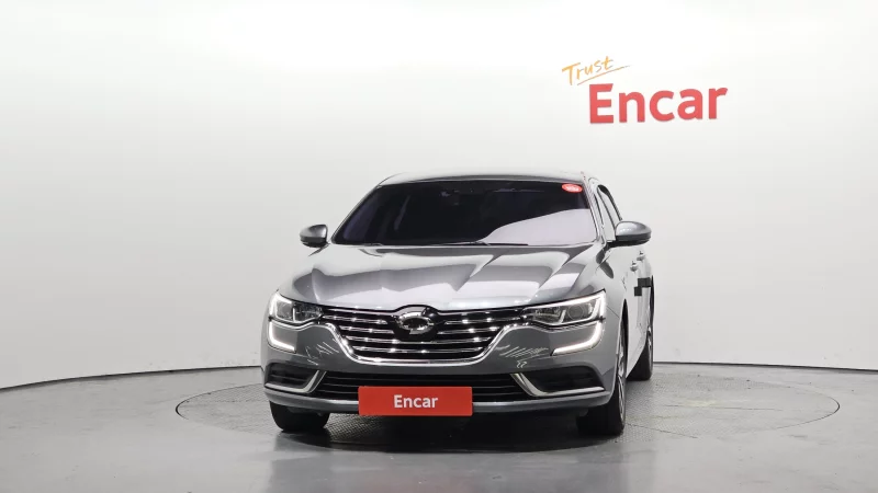 Renault SM6