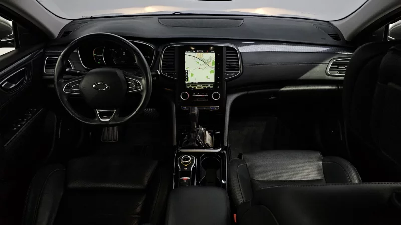 Renault SM6