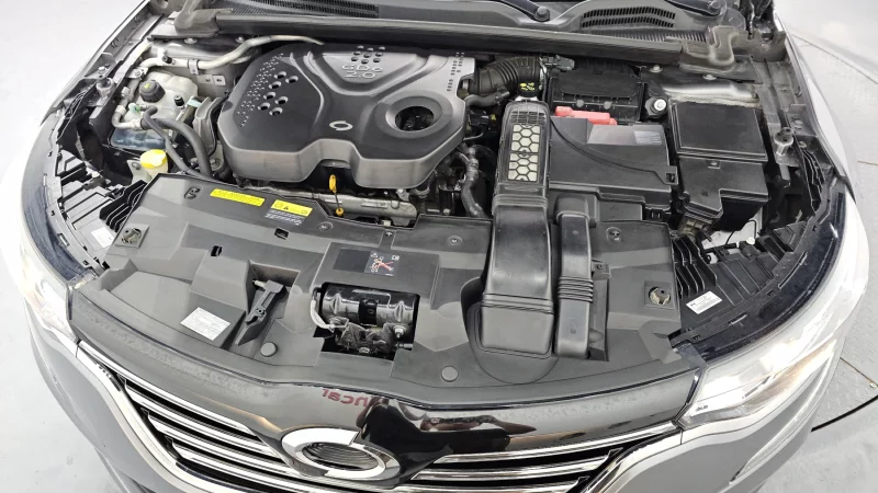 Renault SM6