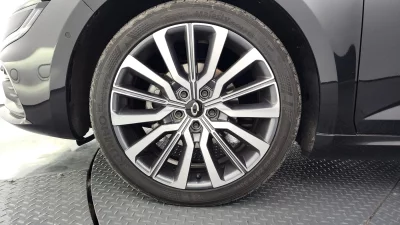 Renault SM6