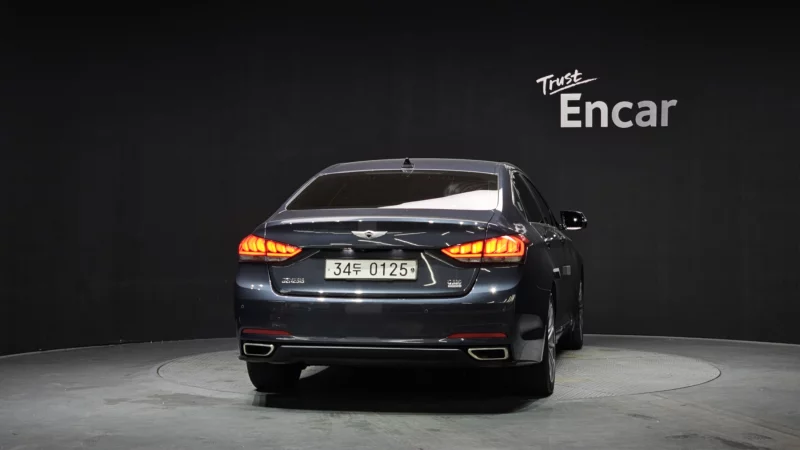 Hyundai Genesis
