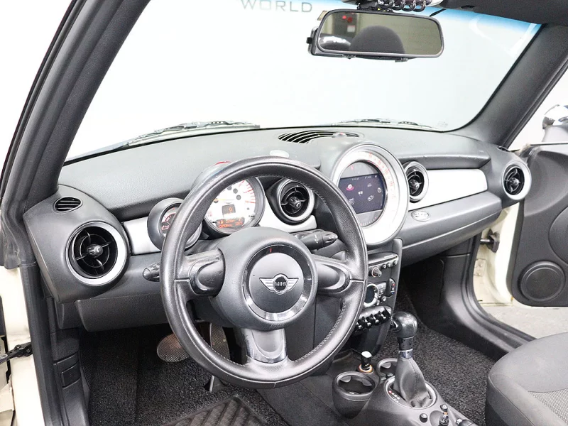 MINI Cooper Convertible