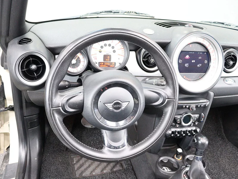 MINI Cooper Convertible