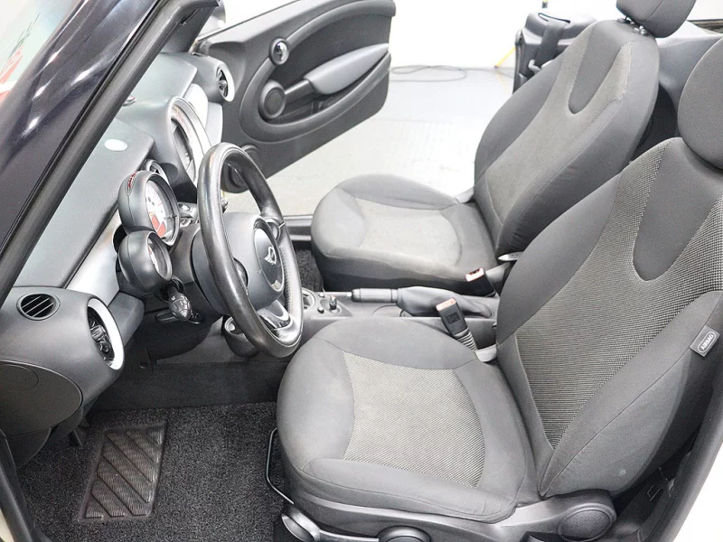 MINI Cooper Convertible