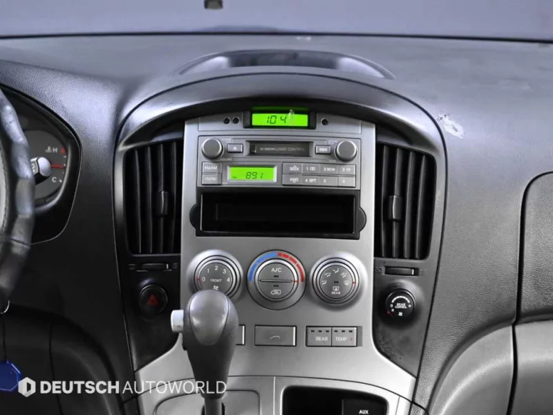 Hyundai Grand Starex